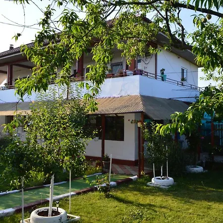 Guest house Casa Gia Costinesti